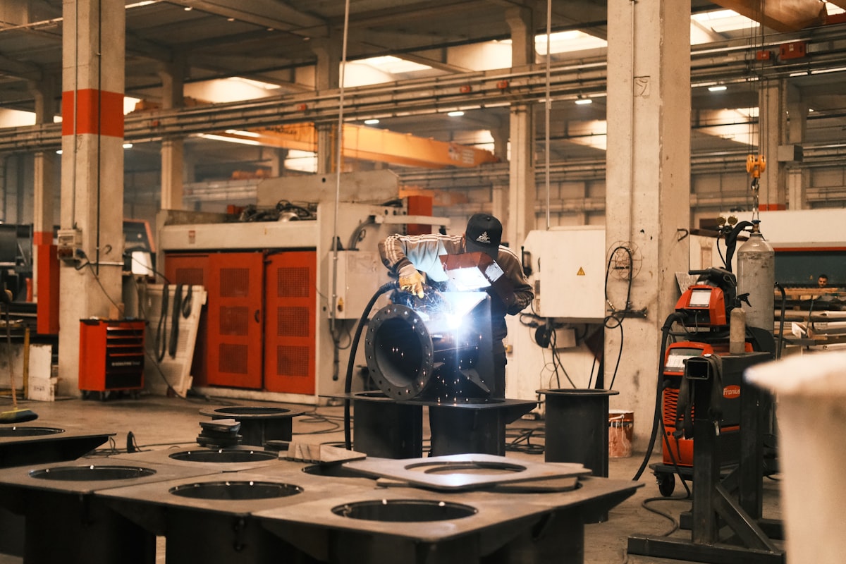 Clean Air for Precision Work: Why Machine Shops Trust Coral Welding Fume Extraction Systems